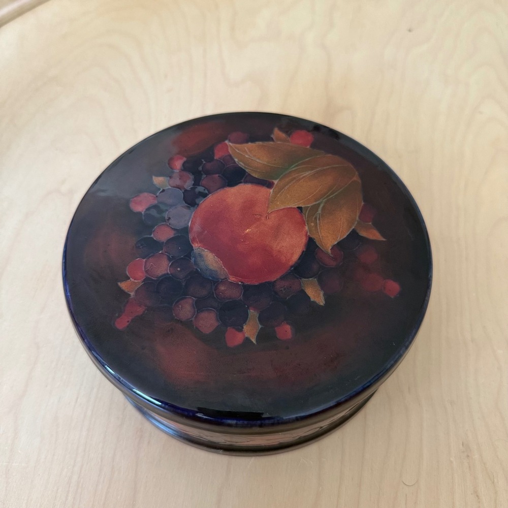 Rare Vintage Moorcroft Pomegranate Lidded Box 1252 Sealed Factory‎ Sample